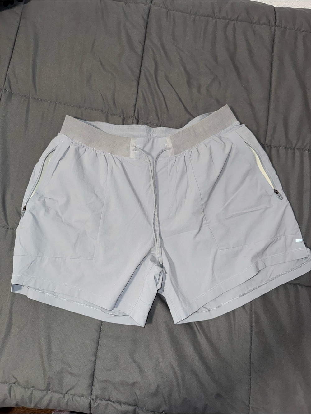 Lululemon License to Train Linerless
Short 5"